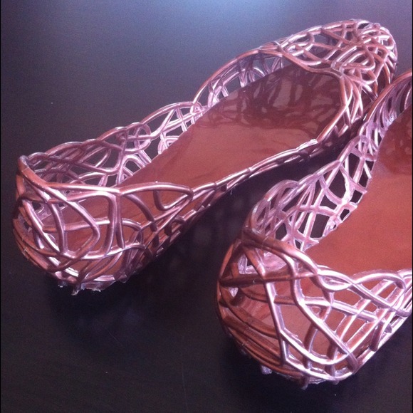 SOLD 🚫 bronze jelly flats - Picture 4 of 4