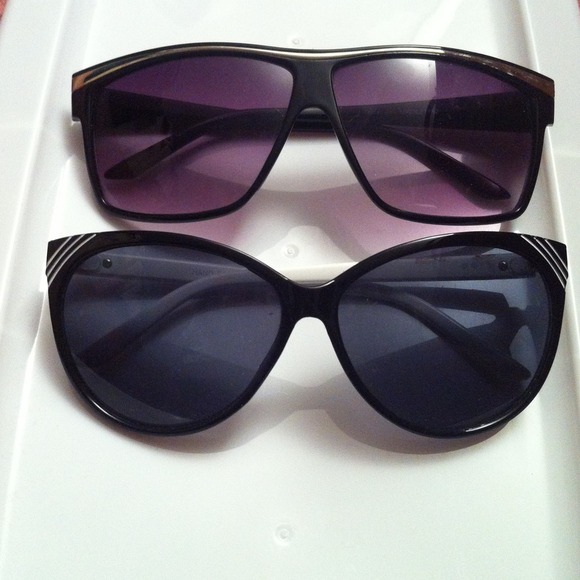 ✨FREE✨Get 1 pair free w/ a purchase over $10