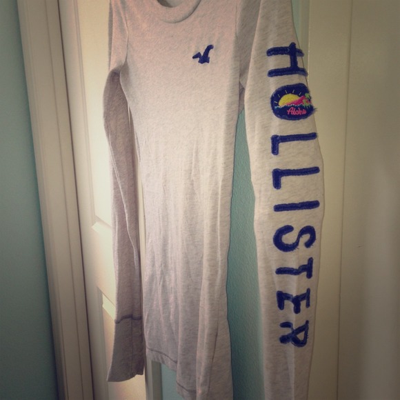SOLD!!! Long sleeve HOLLISTER shirt!