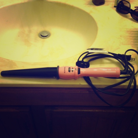 Plugged In curling wand