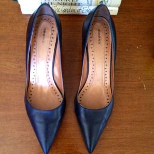 👠Bronx Vivian Heels in Navy 👠