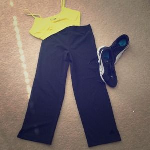 Adidas work out Capri pants