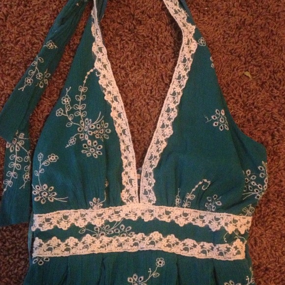 ⛔SOLD in BUNDLE turquoise and cream halter dress - Picture 2 of 3