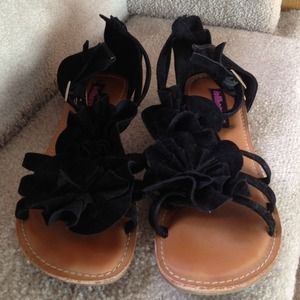 Cute summer sandals!