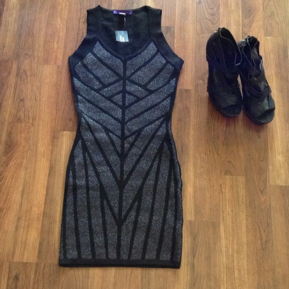 Forever 21 Dresses & Skirts - Very sexydress🎉🎉🎉HOST PICK🎉🎉🎉HotHolidayParty