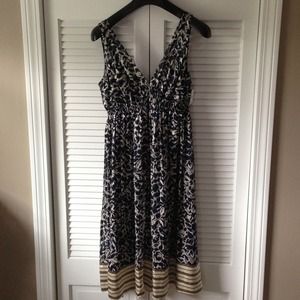 BCBG MAXAZRIA silk vneck dress