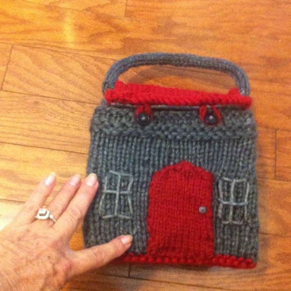 Dollhouse purse - Picture 1 of 4