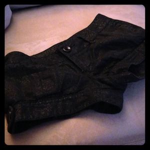Black shimmer guess shorts !