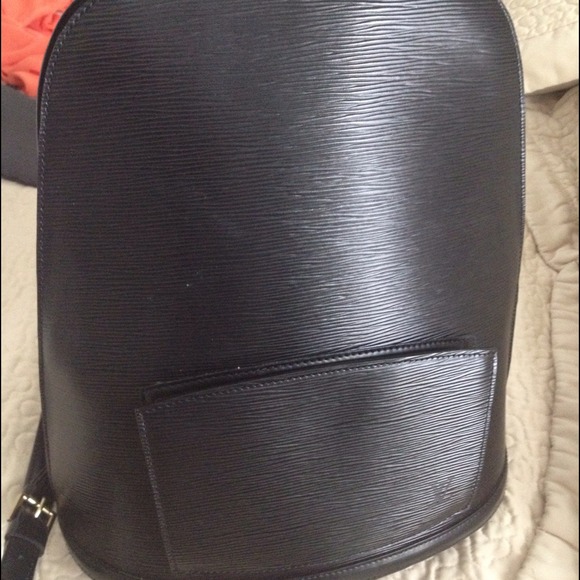 Louis Vuitton Handbags - 🔴sold🔴LV Gobelins epi backpack.