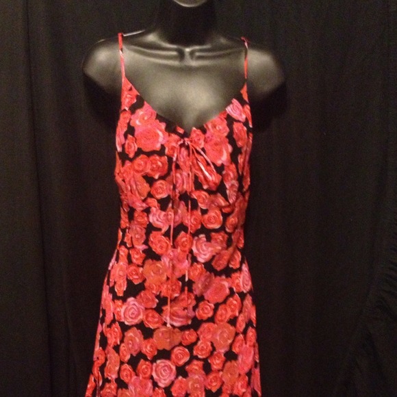 Betsey Johnson Dresses & Skirts - PRICE CUT!! BETSY JOHNSON Red Roses DRESS