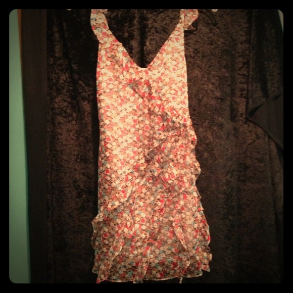 Small boutique dress - Picture 1 of 3
