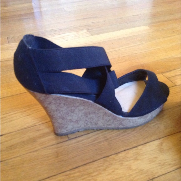 CL by Laundry wedges - Picture 3 of 4