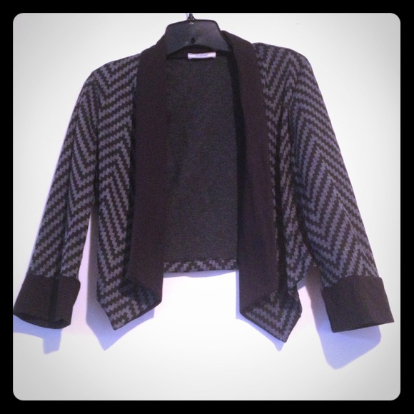 ❗️SALE❗️Grey and Black Chevron Jacket - Picture 1 of 4