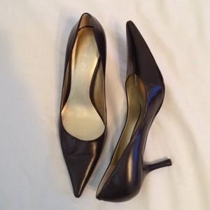 7 1/2 M Nine West Brown Heels
