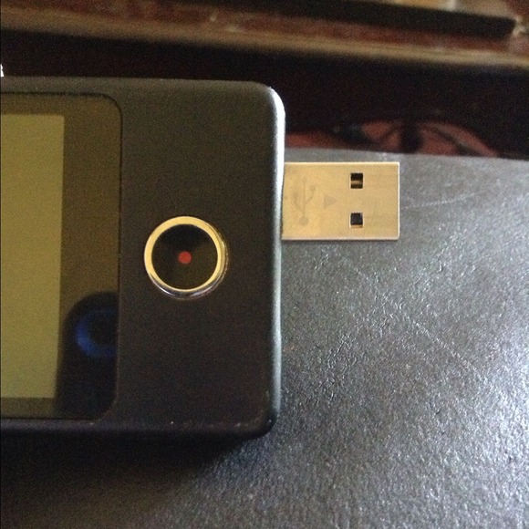 Sony bloggie camcorder - Picture 2 of 4