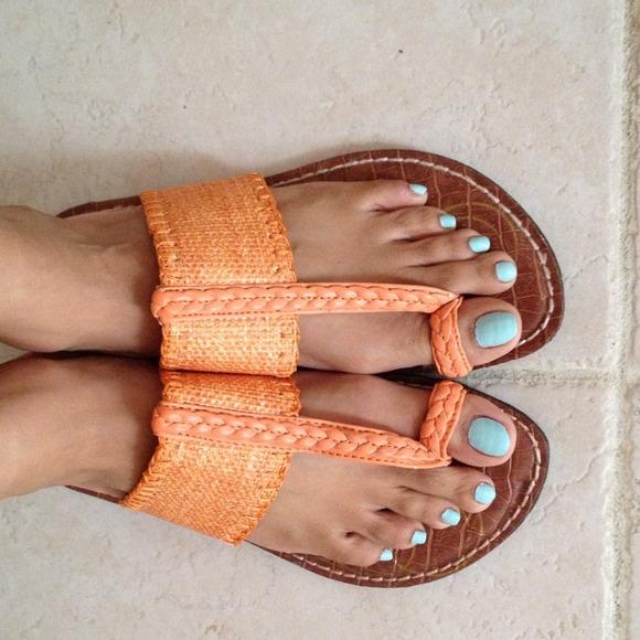 A rupee for ur thoughts on this boho chic design