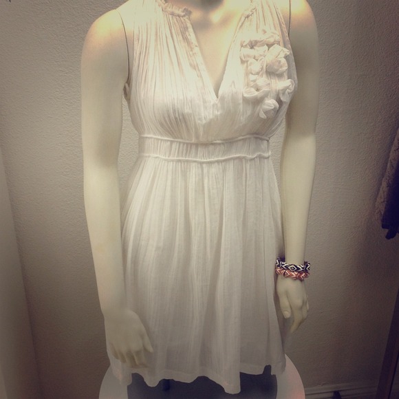 White linen dress.