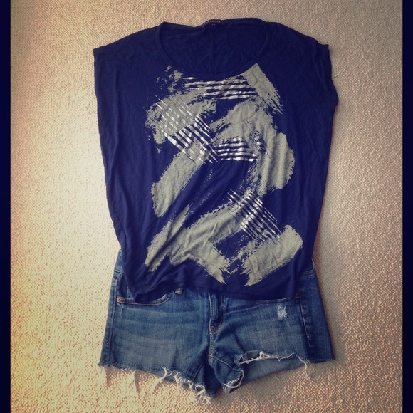 🔴Navy metallic print tee