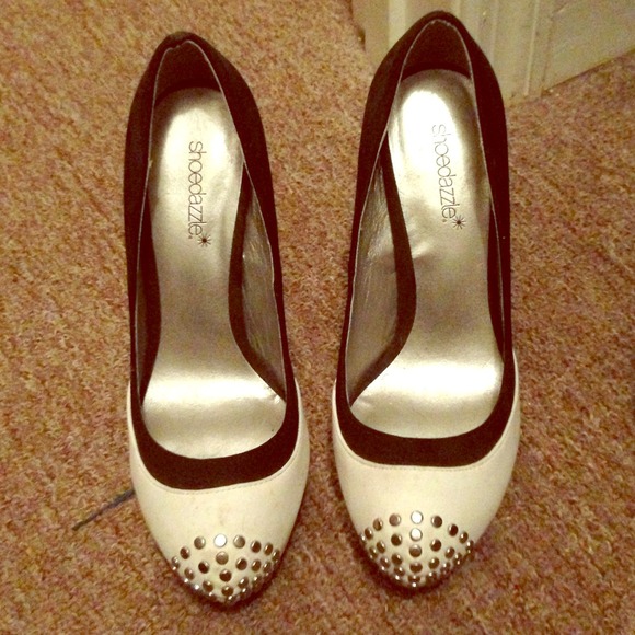 Black and white studded high heels - Picture 1 of 2