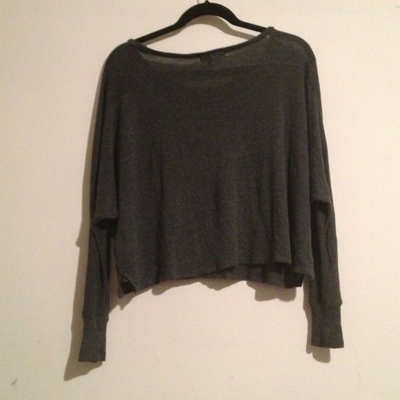 ⏬Reduced⏬Dark Grey Cropped Sweater - Picture 4 of 4