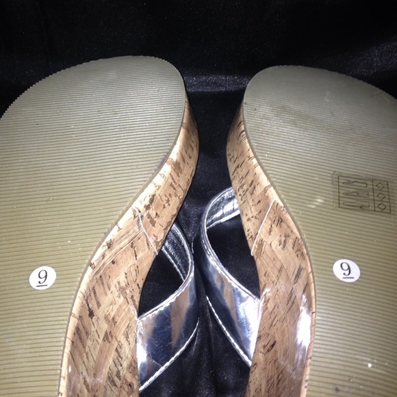 💛 Silver wedge sandals - Picture 3 of 3