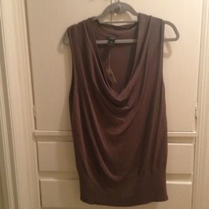 Scoop neck flowy top