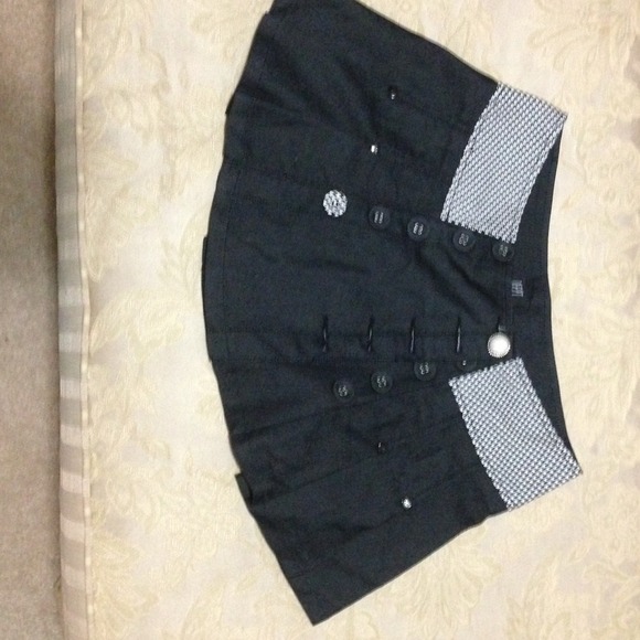 Sexy wrap around skirt from Europe! - Picture 1 of 4