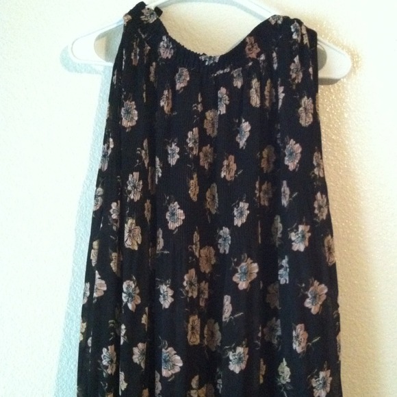 Vintage floral midi skirt