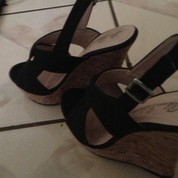 Cute heels - Picture 2 of 2