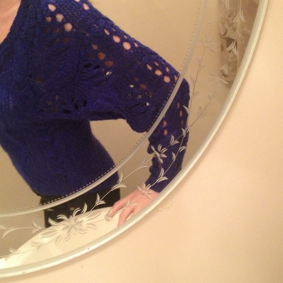 Dark royal blue sweater! - Picture 2 of 4