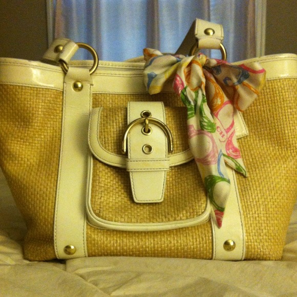 **Reserved for @suze53** coach Straw tote