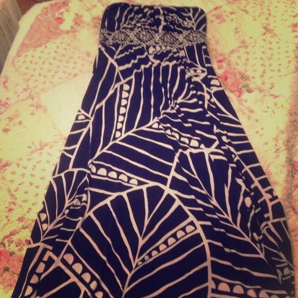 White House black market Dresses & Skirts - Long stretch maxi dress