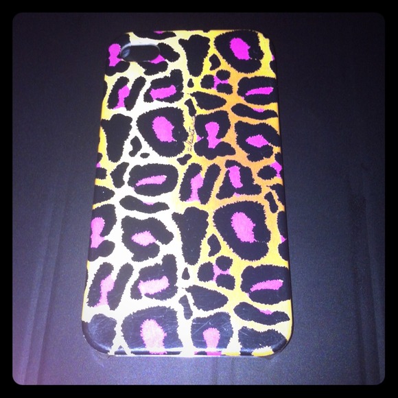 🆕Macbeth Cheetah iPhone 4/4S Case