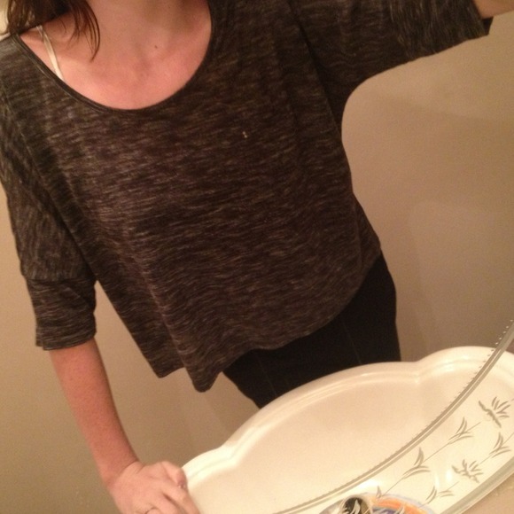 Dark gray shirt! - Picture 1 of 4