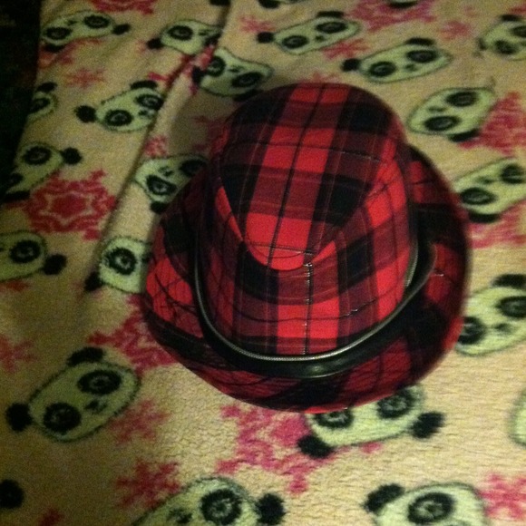 Pink and black plaid hat - Picture 1 of 2