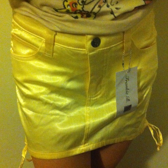 Hot Frankie B Skirt!