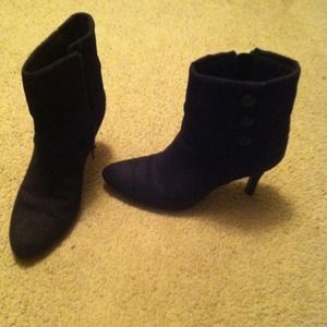 Suede boots