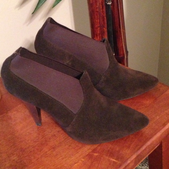 Steve Madden Brown suede ankle boots
