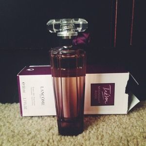 Lancôme Tresor Midnight Rose EDP