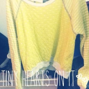 Adorable yellow long sleeve top💛