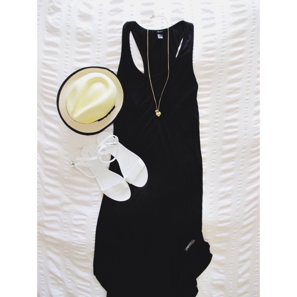🚫 SOLD IN BUNDLE 🚫 Forever 21 racerback dress