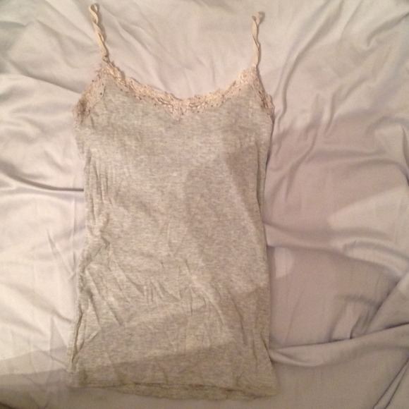 Hold-Light grey camis