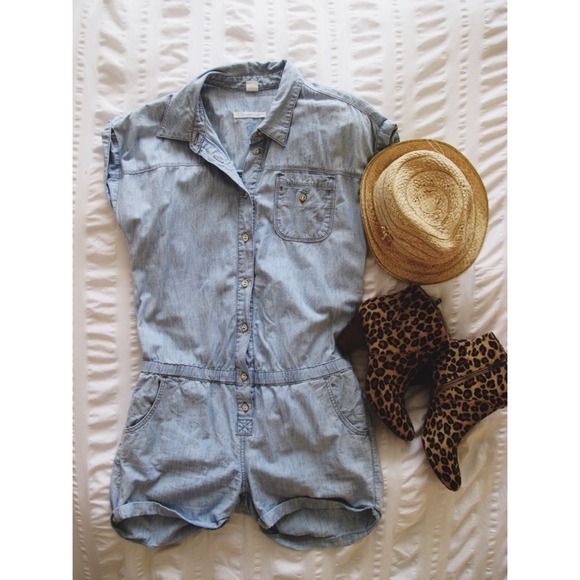 ♡ HOST PICK 08.23 ♡ Levi's denim romper