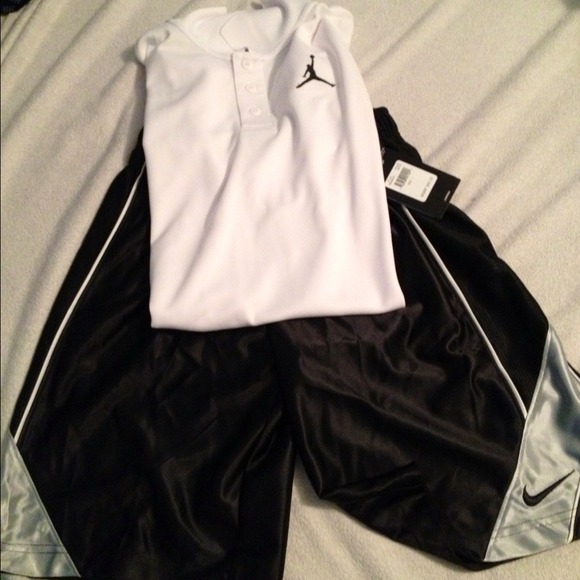 Nwt Jordan shirt sz large and Nike shorts sz med
