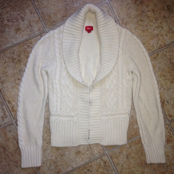 Knitted sweater