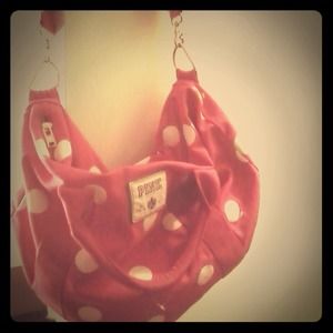 Limited Edition PINK Victoria Secret Duffle 2010