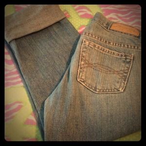 Abercrombie && Fitch Capris (Size 0)