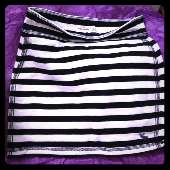 *Trade*Abercrombie Skirt/foundation