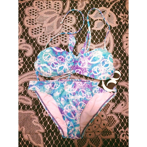 ⭐️REDUCED PRICE⭐️ Two Piece Bathing Suit