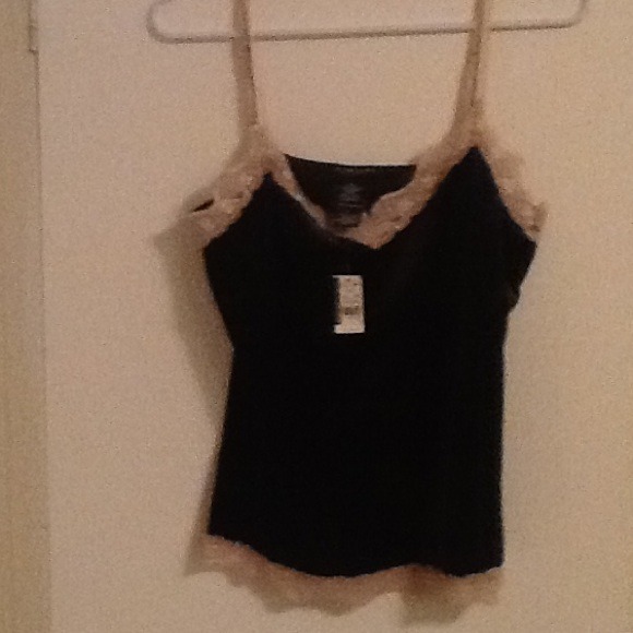 🎽NWT 🎽 Pretty !! Just Reduced!!